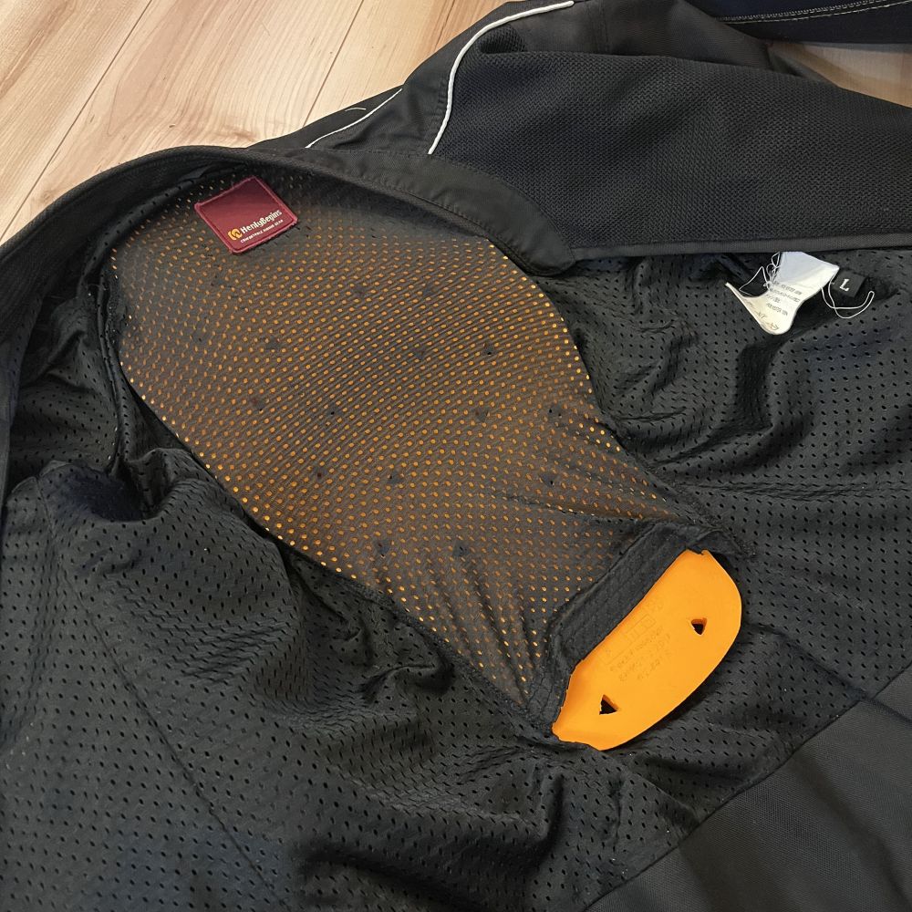 バイク用プロテクター汎用品